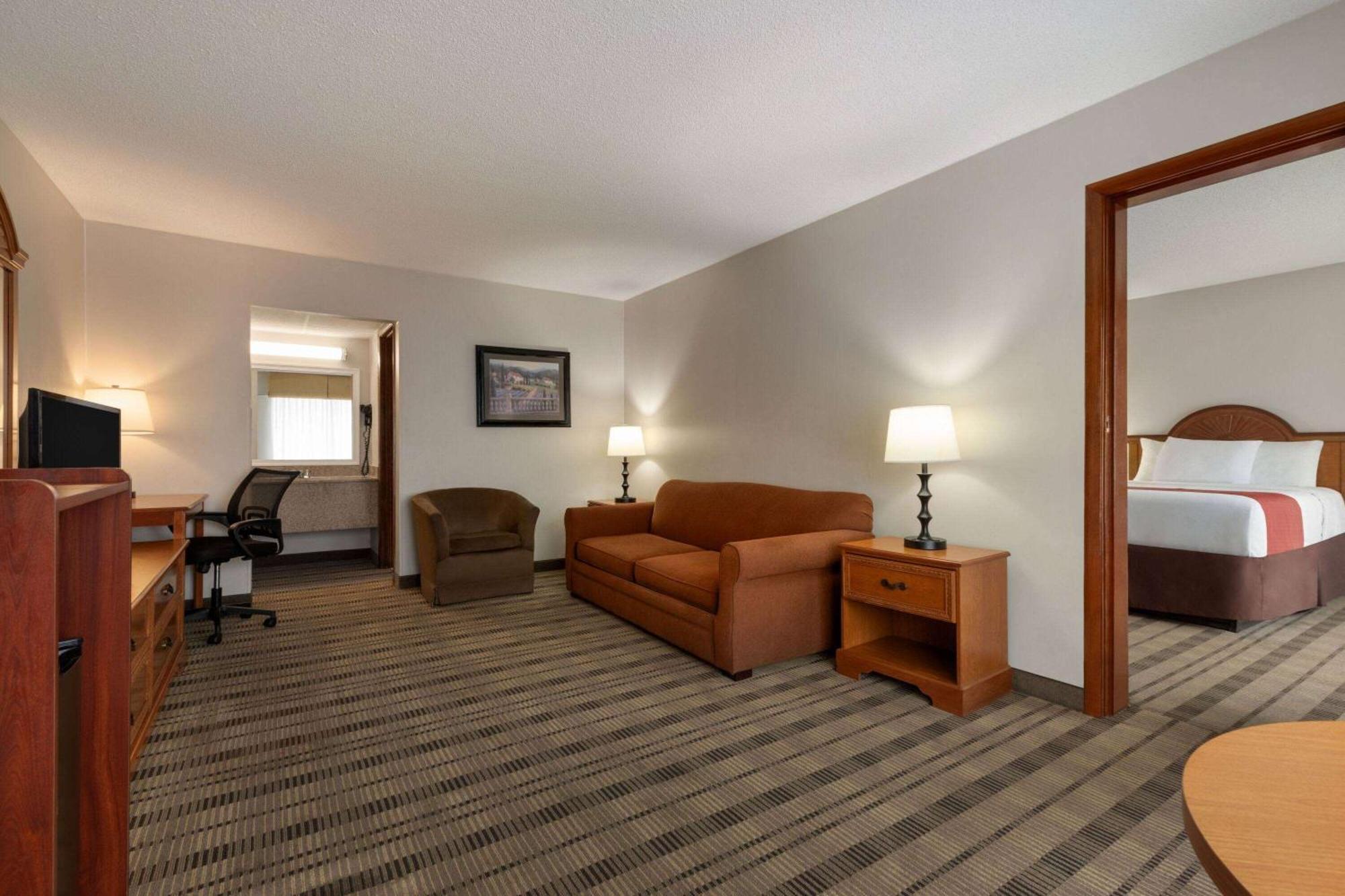 Baymont By Wyndham Lynchburg Motel Dış mekan fotoğraf