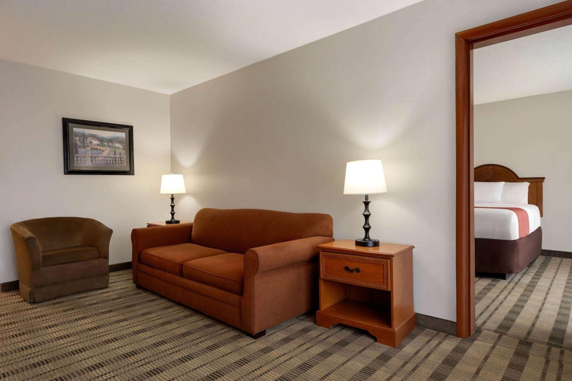 Baymont By Wyndham Lynchburg Motel Dış mekan fotoğraf